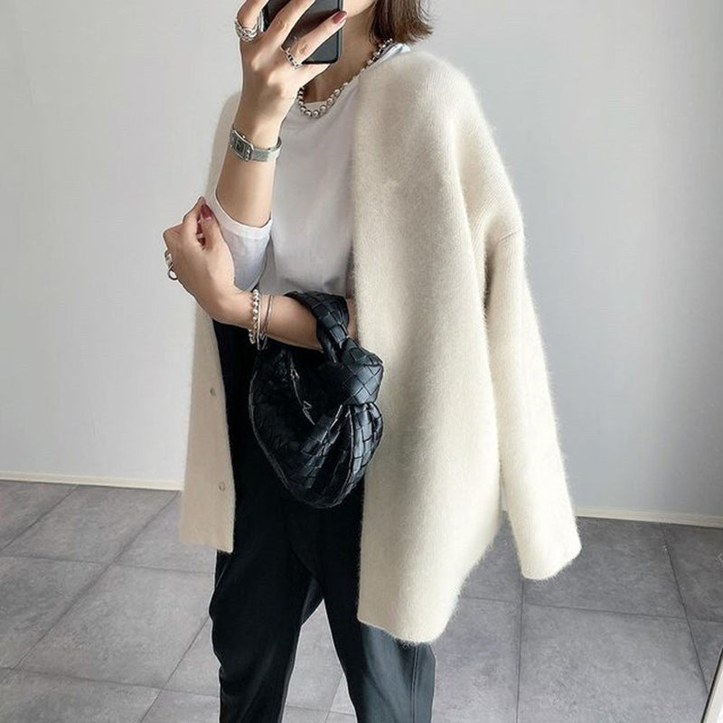 Elle™ – Minimalist Wool Blend Cardigan